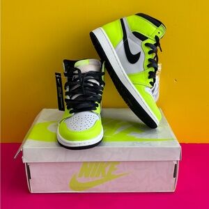 RETRO JORDAN 1 RETRO HIGH OG